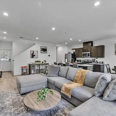 Modern New Build Home Yard Bbq Games Desks Wifi